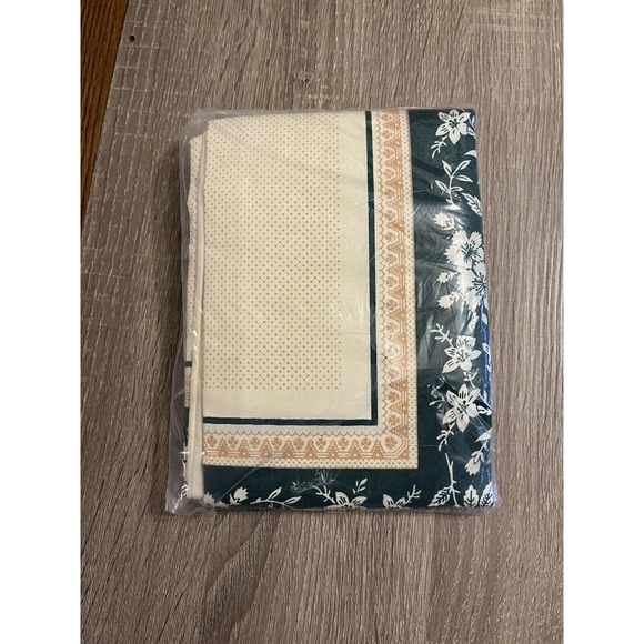 NOS Wamsutta Hunter Green Gold Floral Scroll Two King Pillowcases Cottagecore - Picture 2 of 4